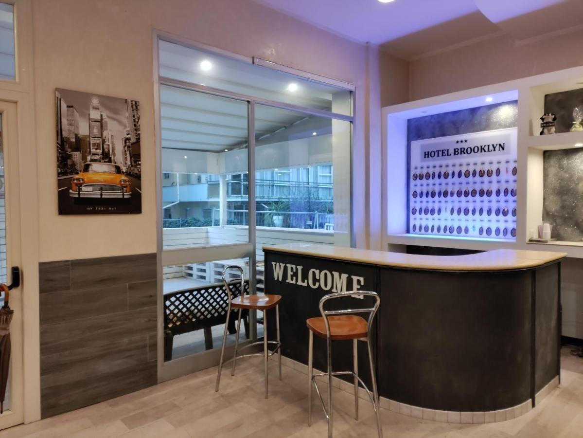 Hotel Brooklyn Rimini Bagian luar foto