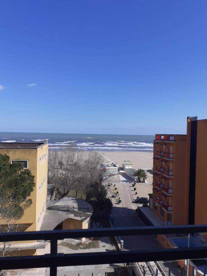 Hotel Brooklyn Rimini Bagian luar foto